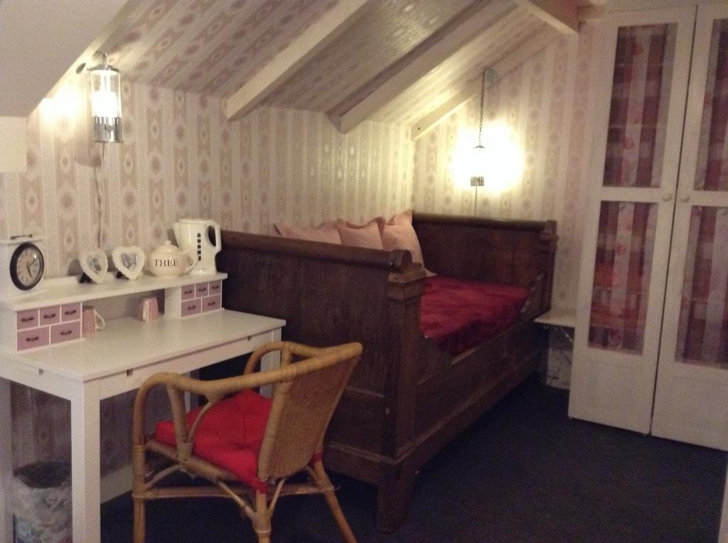 Bed and Breakfast Aux Sources De L'Yonne Glux-en-Glenne Pokoj fotografie
